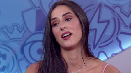 Apresentador do BBB 2024 deixa Deniziane completamente sem graça com comparação: “Irmã Zuleide”