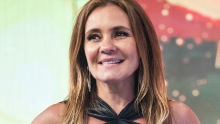 Globo aciona Adriana Esteves para nova novela das 21h e detalhes são expostos