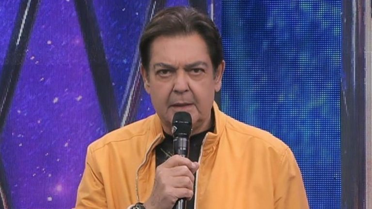 Faustão está internado em SP