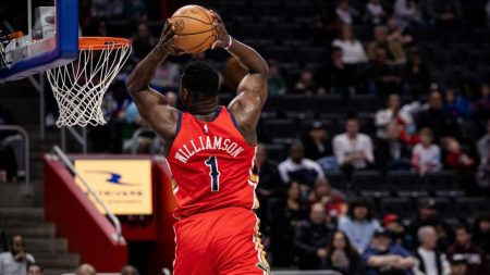 Pelicans e Bucks se enfrentam em jogo da NBA hoje (28/03); onde assistir