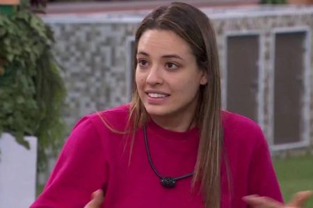 No BBB 2024, Beatriz fica furiosa com atitude de Davi e garante que perdeu a confiança