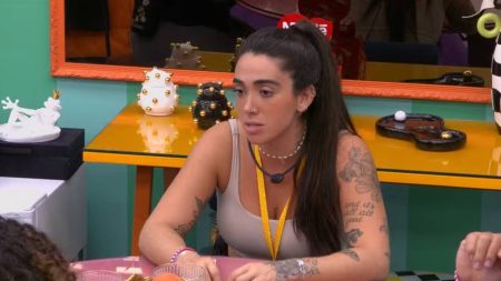 Giovanna arma plano para “acabar” com Beatriz em pleno Sincerão no BBB 2024; veja o que ela falará