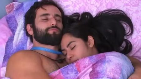 Depois de Matteus, Isabelle expõe tudo o que fez debaixo do edredom com brother no BBB 2024