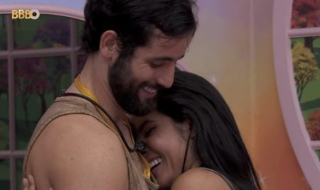 Matteus pega Isabelle de surpresa com atitude 1 semana após BBB 2024