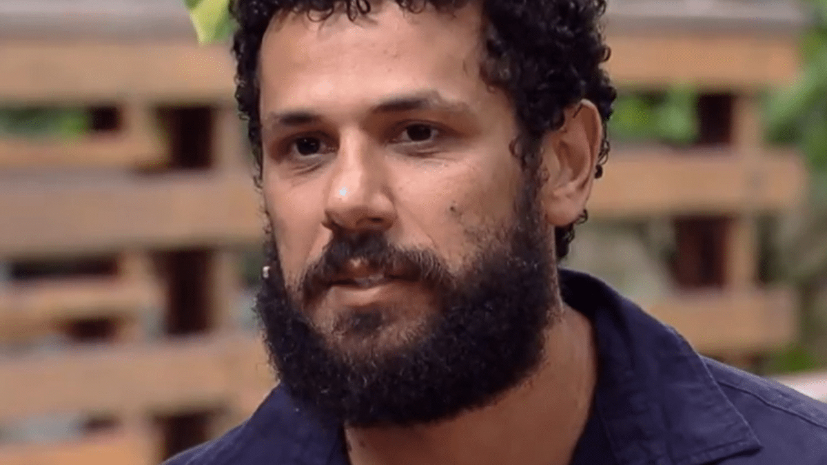 Amaury Lorenzo acaba com mistério e revela que será protagonista na Globo