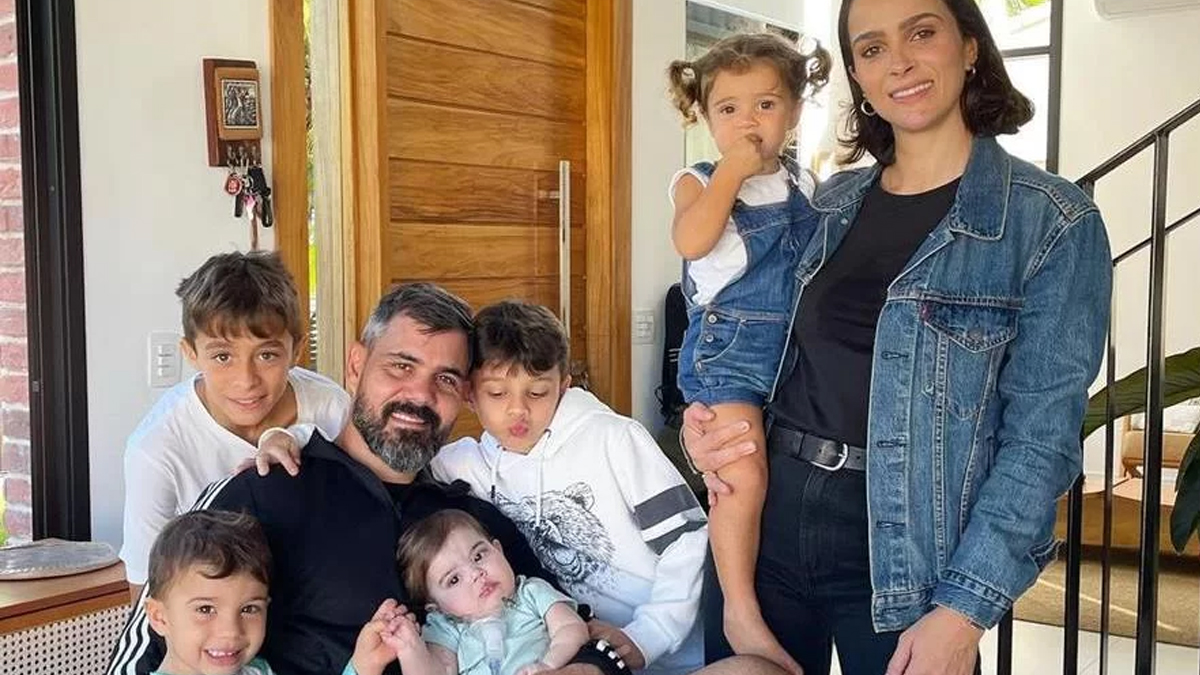 Juliano Cazarré cuida dos seus 6 filhos? Esposa do ator faz revelação