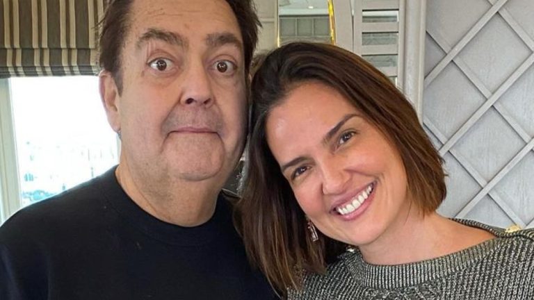 Luciana Cardoso faz homenagem a Faustão
