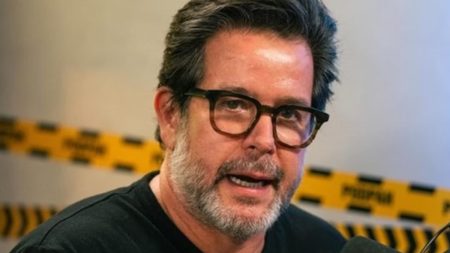 Globo corre para “seduzir” Rodrigo Lombardi para assumir posto de Murilo Benício