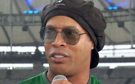 Ronaldinho Gaúcho se emociona na Globo ao revelar drama da família após chuvas no Rio Grande do Sul