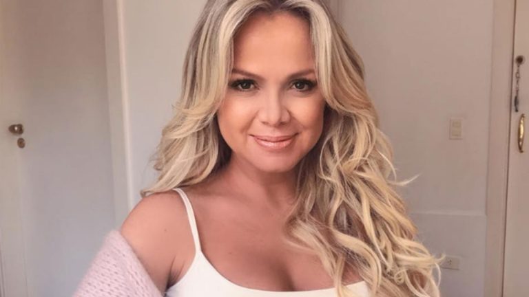Eliana tem mansão milionária