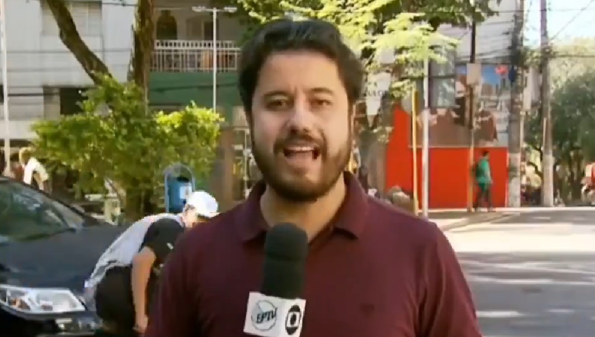 Homem atrapalha reportagem da Globo e mostra intimidades AO VIVO