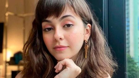Após nove anos, Klara Castanho acerta com a Globo e retorna às novelas