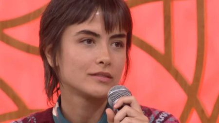 Lésbica, Maria Casadevall recorda namoro com Caio Castro e faz desabafo inesperado
