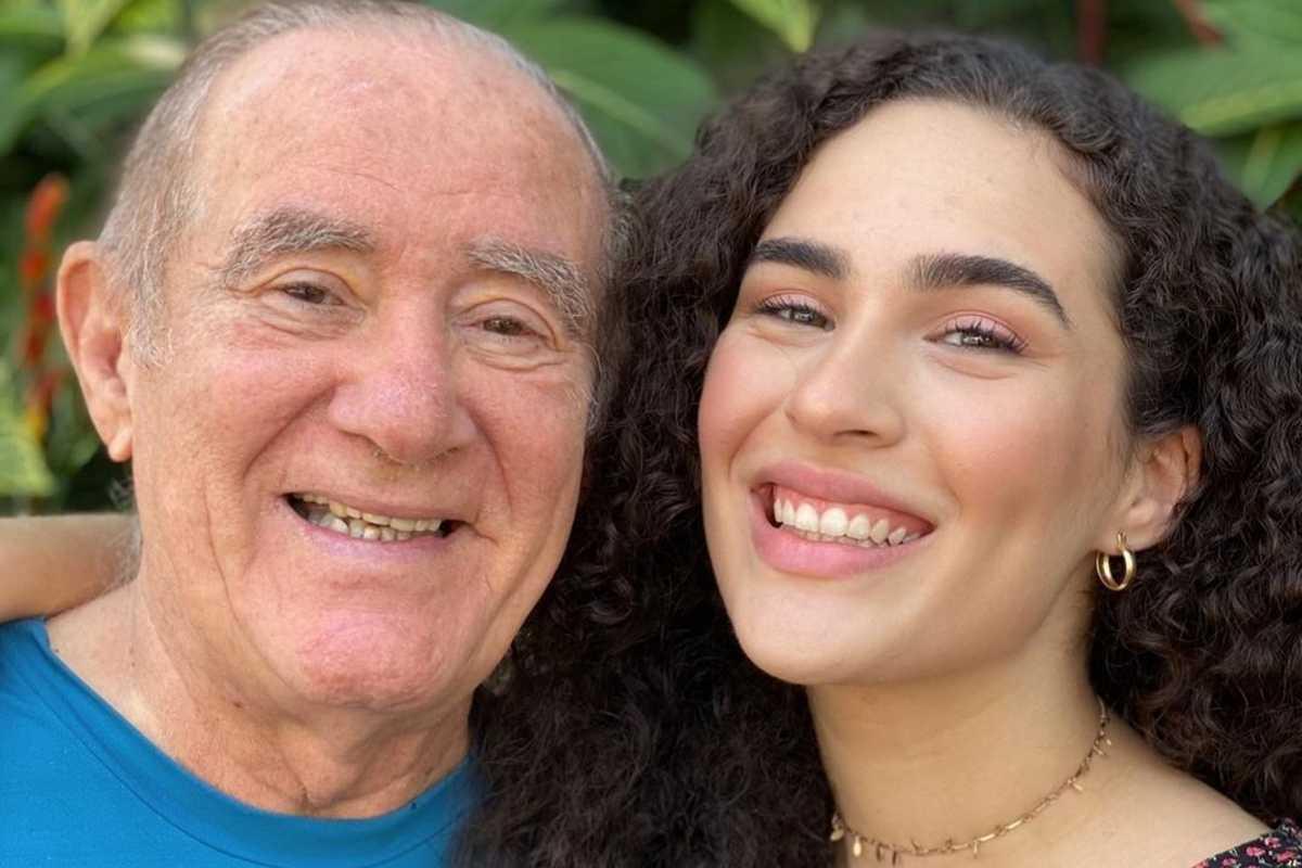 Filha de Renato Aragão revela se pai não gosta de ser chamado de Didi