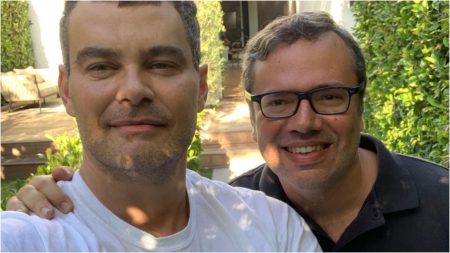Esposo de autor da Globo, Carmo Dalla Vecchia expõe vício e tratamento