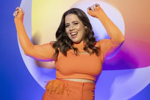 Globo organiza surpresa e Tati Machado se emociona no Mais Você
