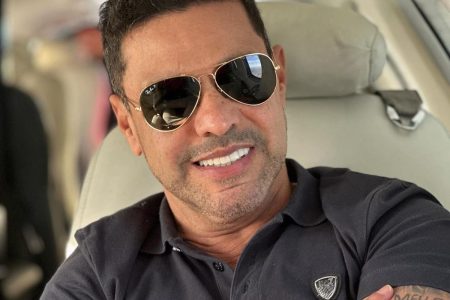 Sem Luciano, Zezé Di Camargo investe pesado em jatinho particular