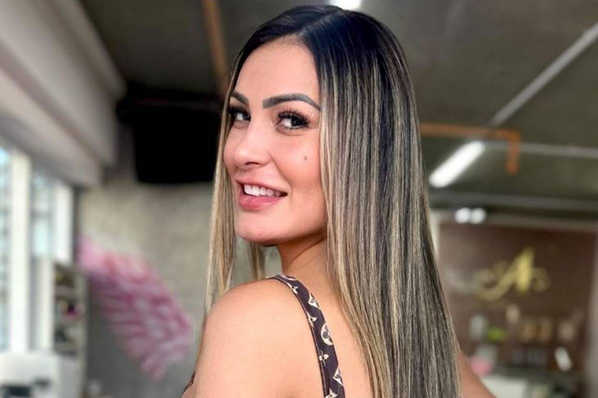 Quanto Andressa Urach pagou pela bifurcação de língua?