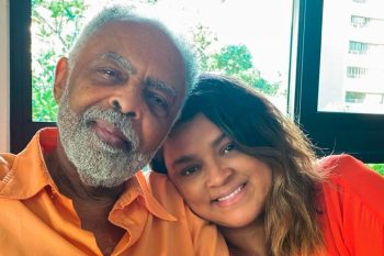 Gilberto Gil se emociona 1 ano após a morte de Preta Gil: “A falta não vai desaparecer”