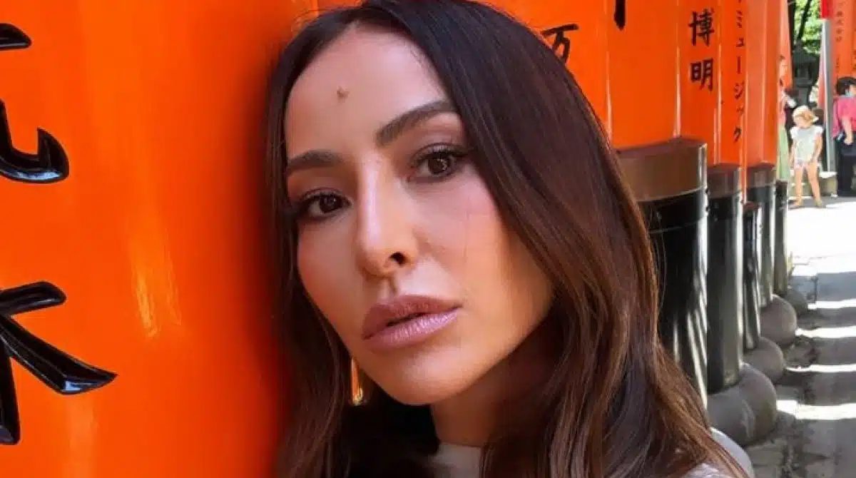 Sabrina Sato investe em look “abajur” de quase R$ 20 mil; veja a peça