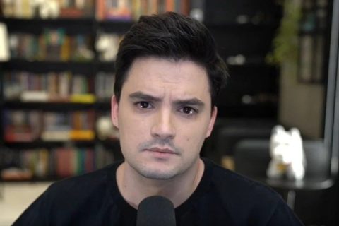 Após fortes críticas de seguidores, Felipe Neto volta atrás, assume erro por uso de termo religioso e publica longo pedido de desculpas