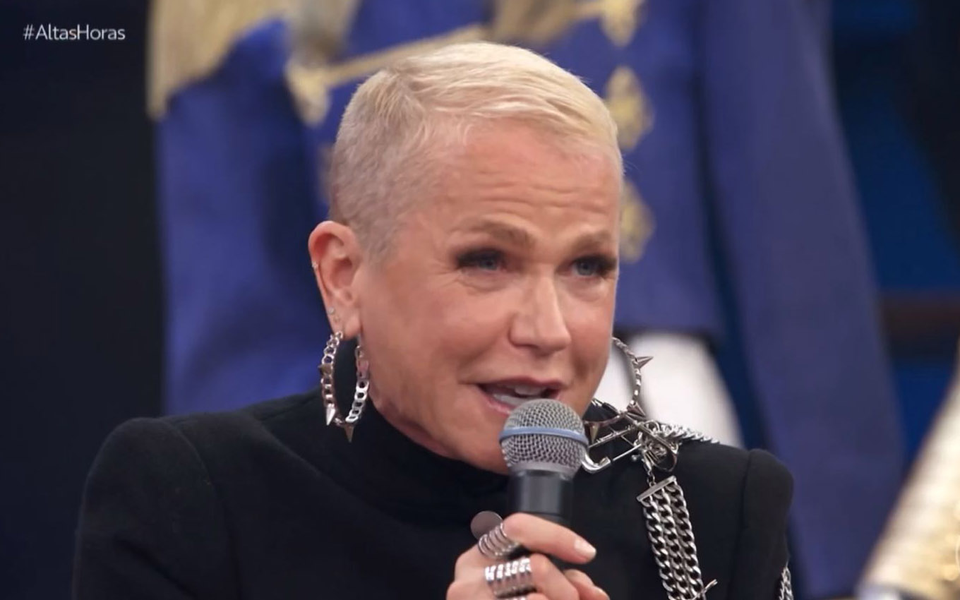 Xuxa lembra de bronca após soltar pum em Paquita nos bastidores de programa