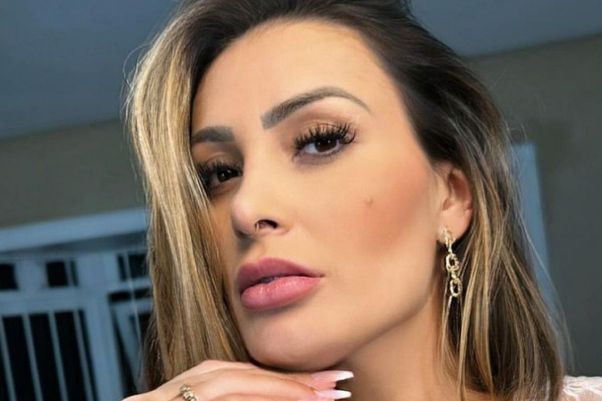 Andressa Urach: Veja resultado final impressionante de bifurcação de língua