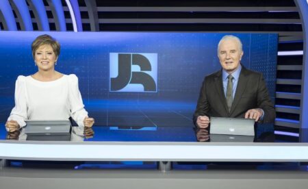 Audiências 8/10: Jornal da Record alcança novo recorde e chega a marcar o dobro do SBT Brasil