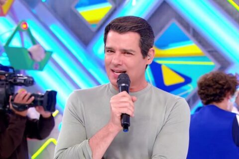 SBT enfrenta grave crise e Celso Portiolli corre com atitude ao vivo