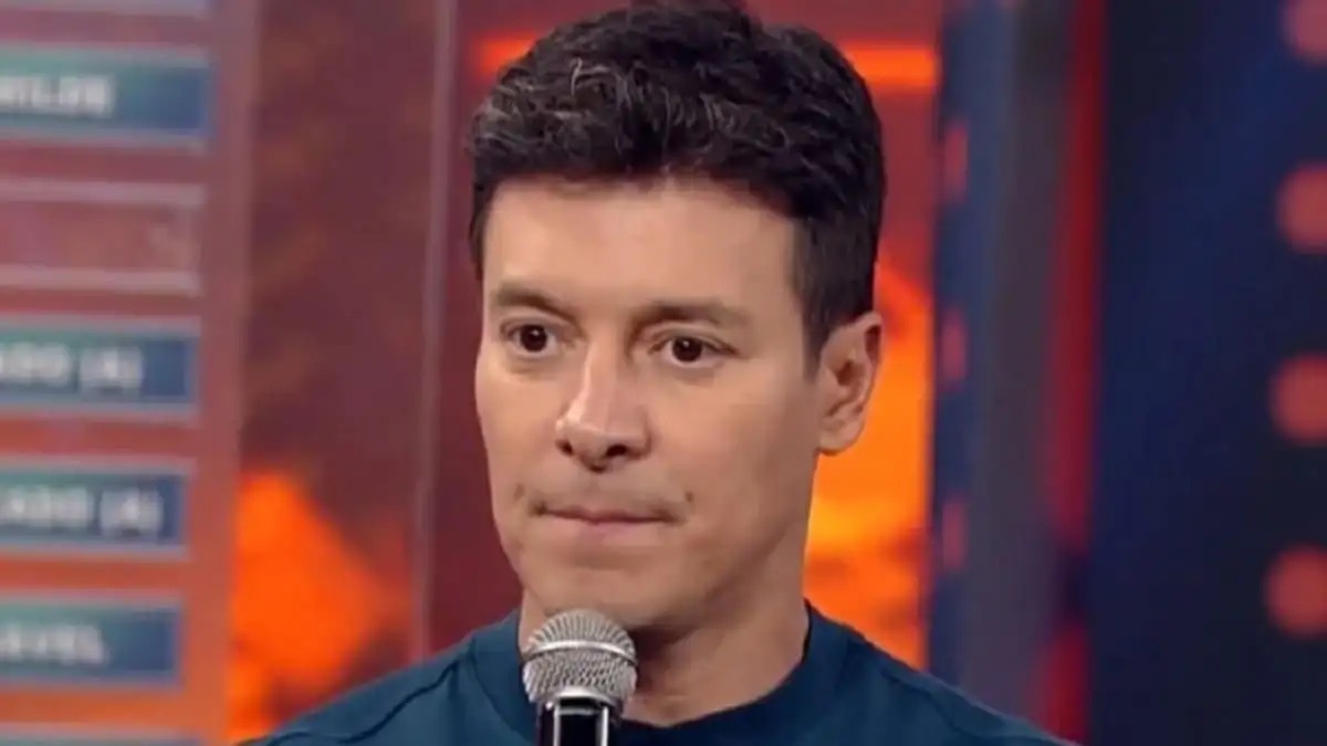 Rodrigo Faro em video na Record