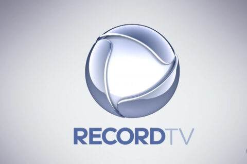 Record anuncia nova mudança na grade às pressas e promete guerra contra Globo