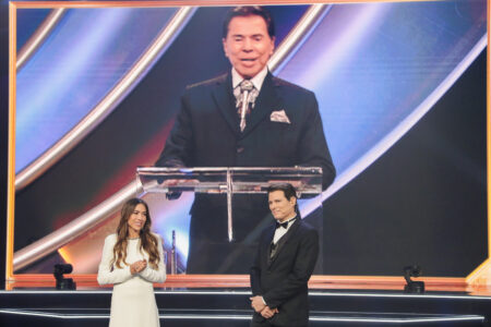 Troféu Imprensa dá surra de audiência na Record; Domingo Legal “destrói” o Power Couple