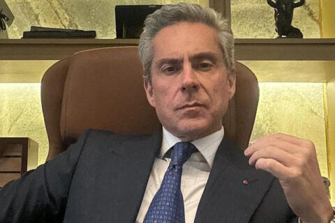 Vale Tudo: Esse homem vai destruir a vida de Marco Aurélio e fica no meio de guerra