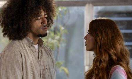 O que vai acontecer hoje em Dona de Mim: Kami fica mexida com a presença de Ryan