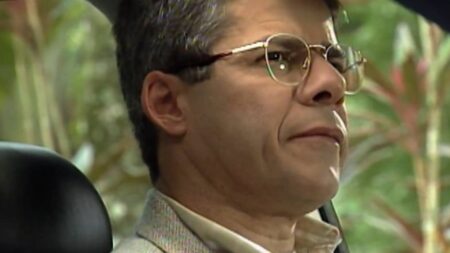 O que vai acontecer hoje em História de Amor: Carlos interrompe discussão entre Paula e Sheila