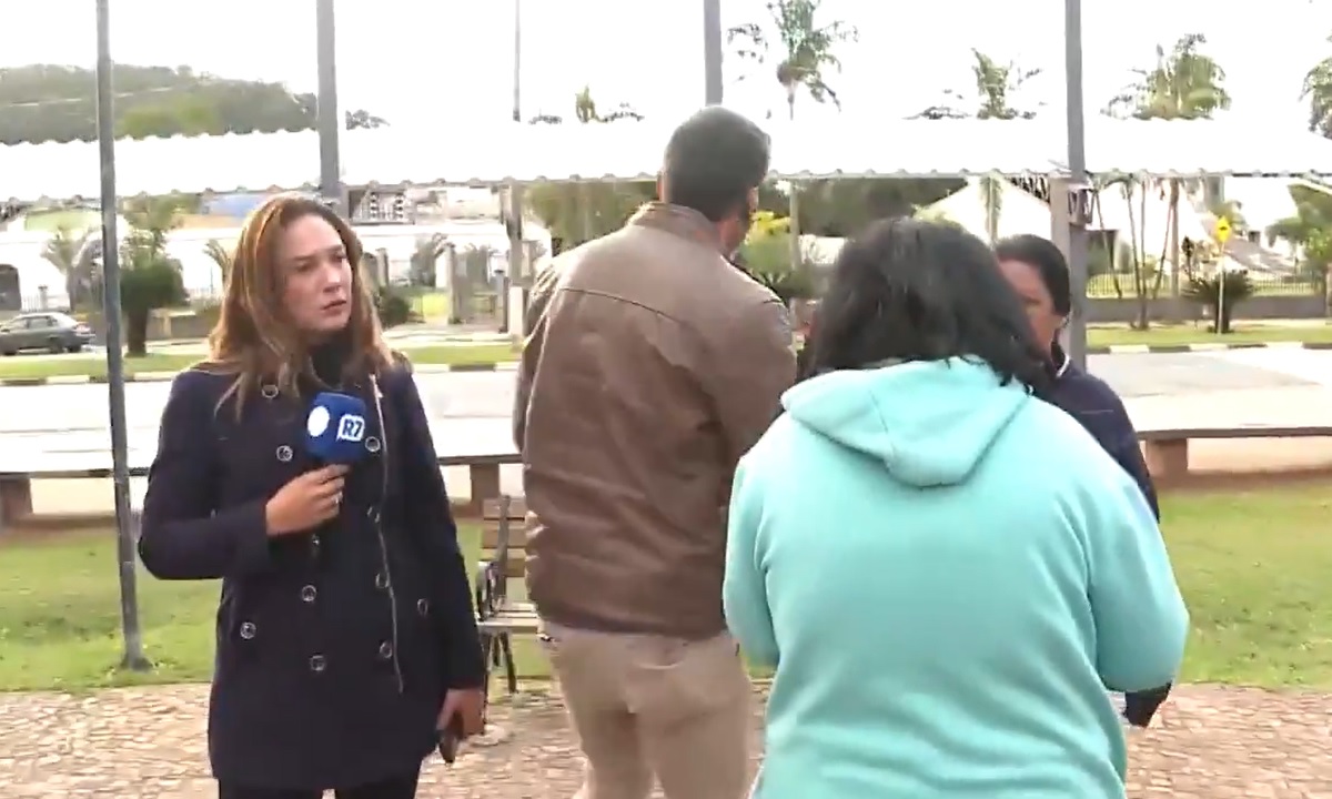 Record exibe imagens de agressão