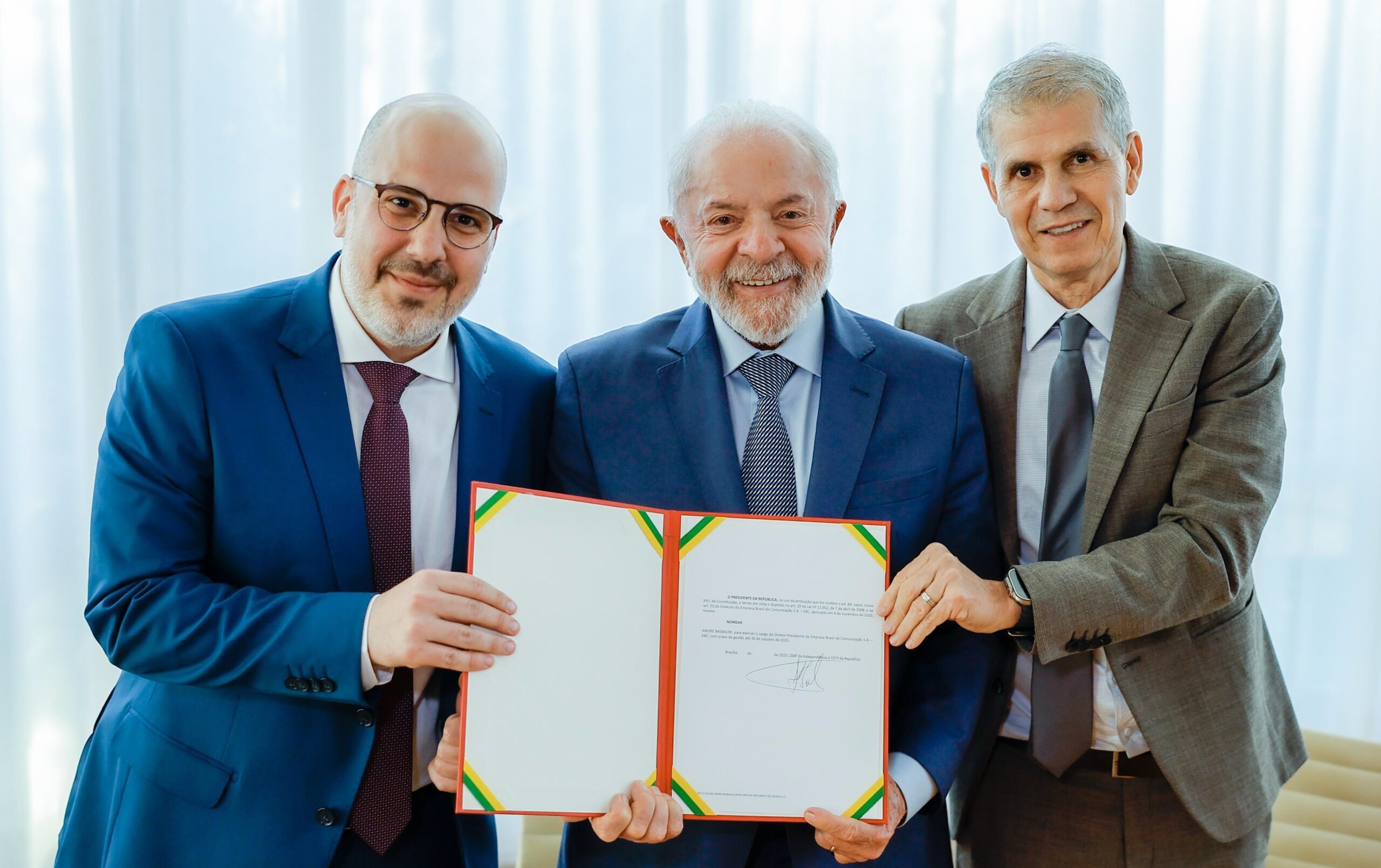 Lula nomeia ex-Globo