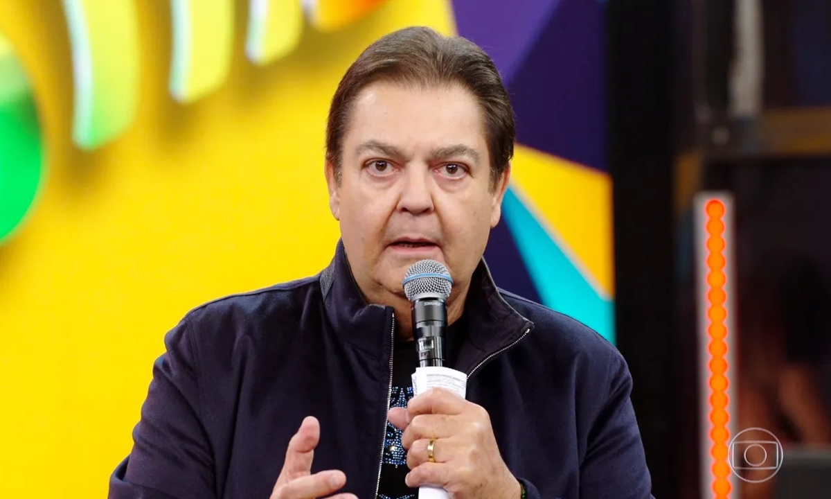 Faustão passa por transplantes