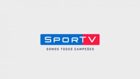 Apresentador do SporTV se desculpa após pisar na bola e “inventar” jogos ao vivo