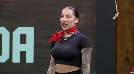 Peoa de A Fazenda 17, Martina Sanzi é expulsa pela 2ª vez de um reality show