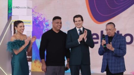 Ronaldo Fenômeno surpreende e é “contratado ao vivo” pelo SBT para a Copa do Mundo 2026