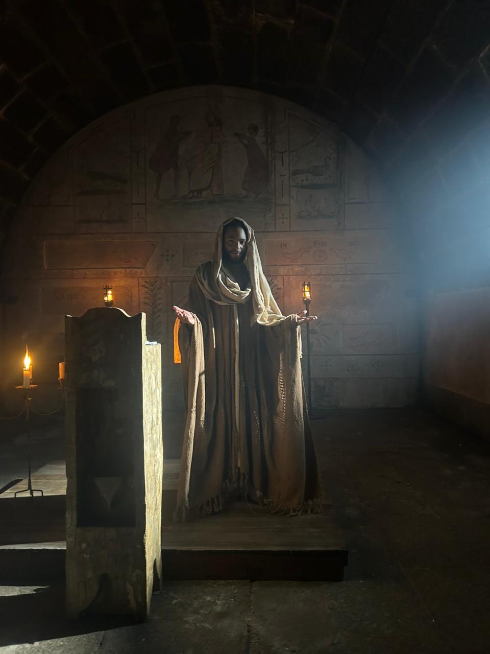 Márcio Elizzio em cena de filme Emmanuel