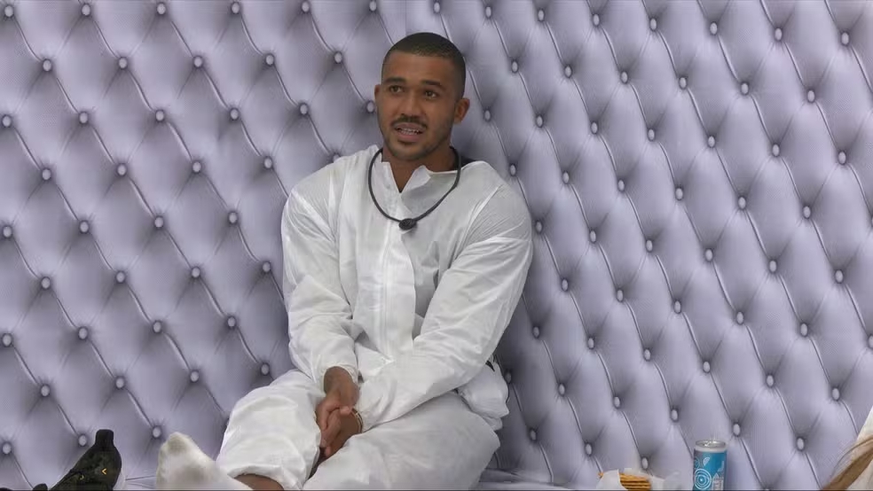 Matheus discute com Ricardinho: 'Sua ironia está me enchendo o saco' — Foto: Reprodução/Globo