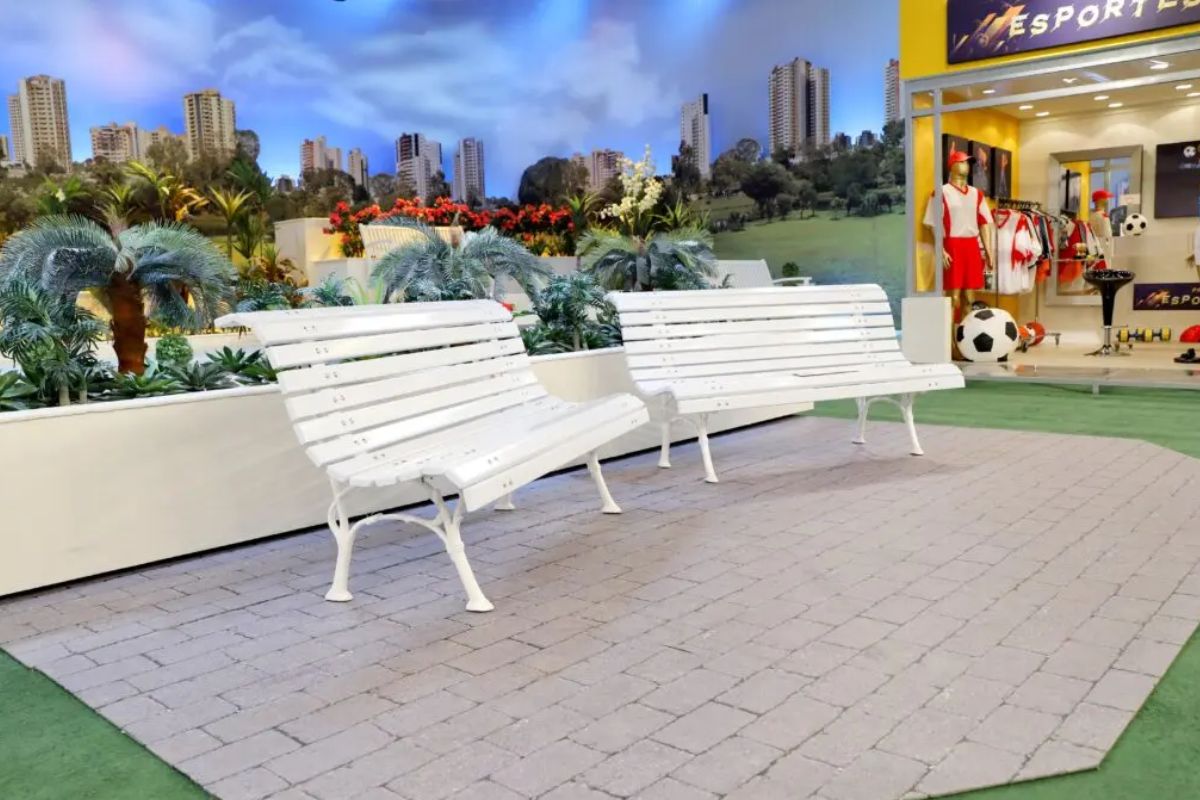 A praça é nossa, cenário do SBT, onde apresentador comemorou 90 anos