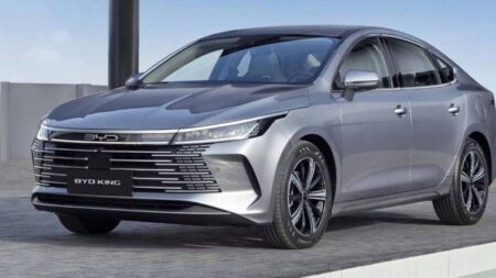 Carro da BYD, que já apareceu em Três Graças, é apenas o 50ª mais vendido do Brasil