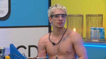 BBB 26: Floss vê conversa e dispara: ‘É sério, Babu?’