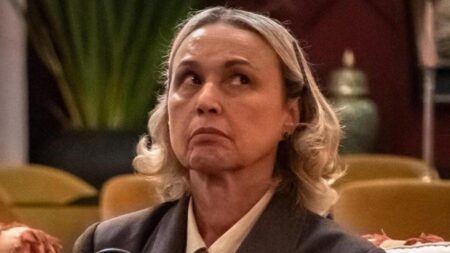 Três Graças: Helga arma contra Arminda e vira o diabo na vida da vilã