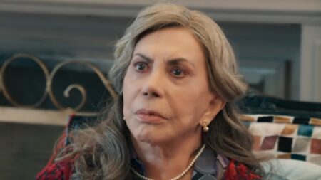 Três Graças: Josefa desvenda o maior segredo de Arminda em seu jardim florido