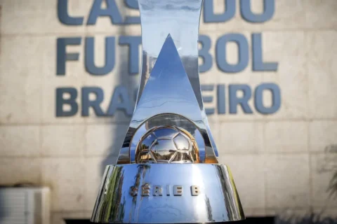 Globo corre contra o tempo e busca time de futebol para aumentar participação da Série B na sua programação