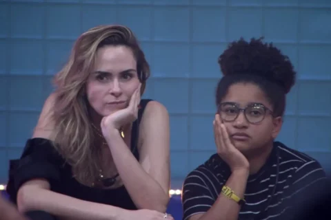 Ana Paula Renault é pressionada e fala se terminou amizade com Tia Milena